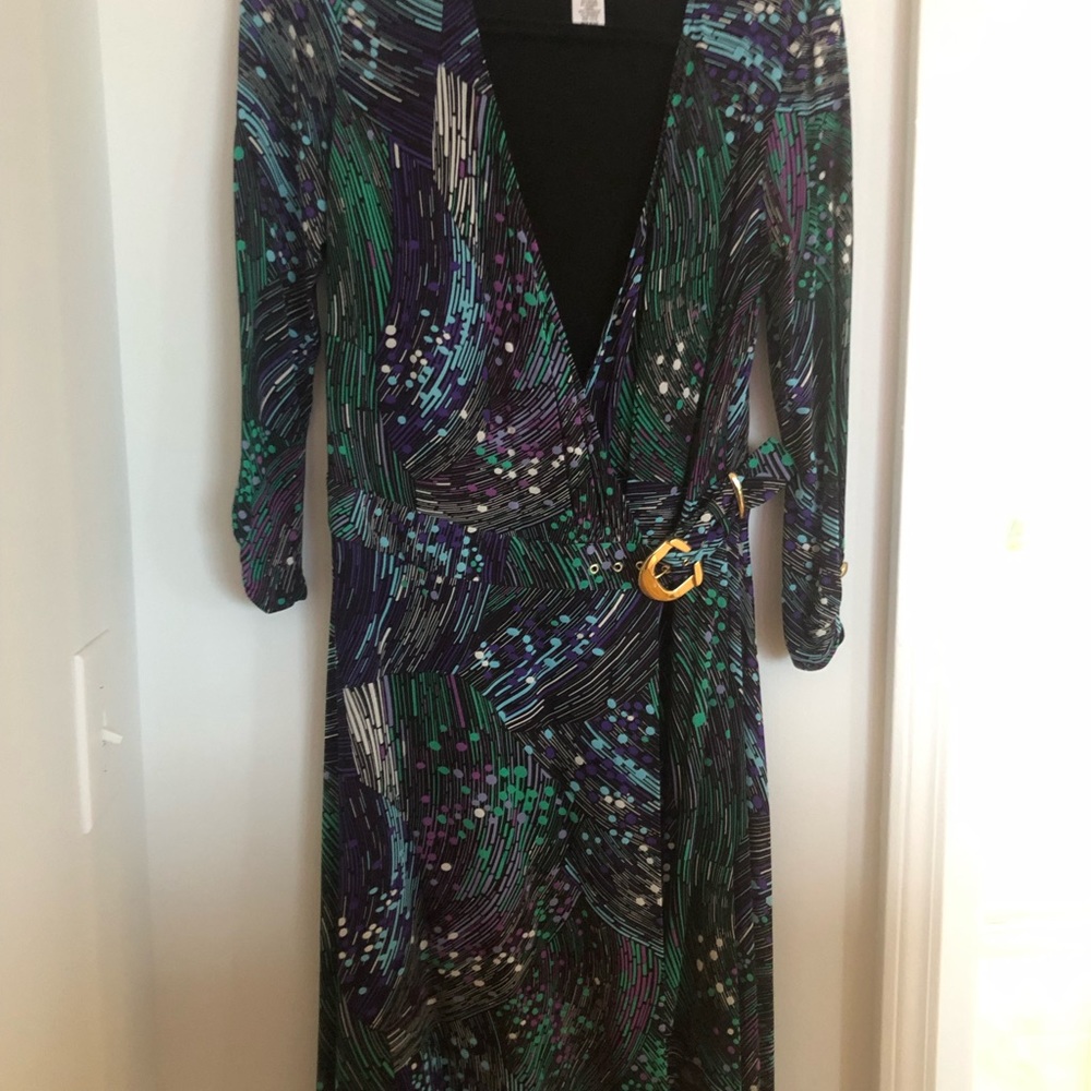 CACHE wrap dress; 3/4 “ sleeves, buckle waist to adjust. Never worn. Feels good. - Picture 2 of 13
